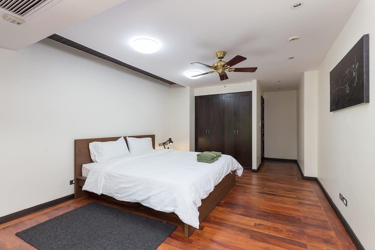 Property image - full photo 6