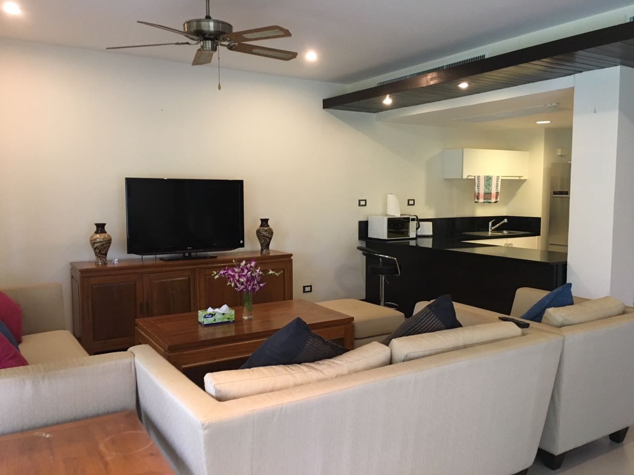 Property image - full photo 8