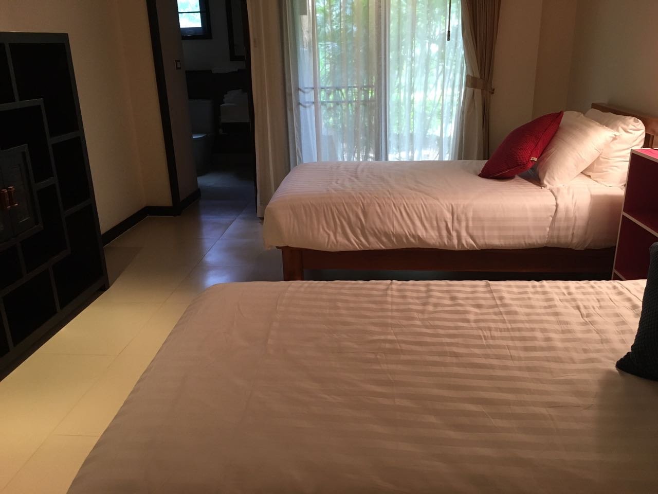 Property image - full photo 14