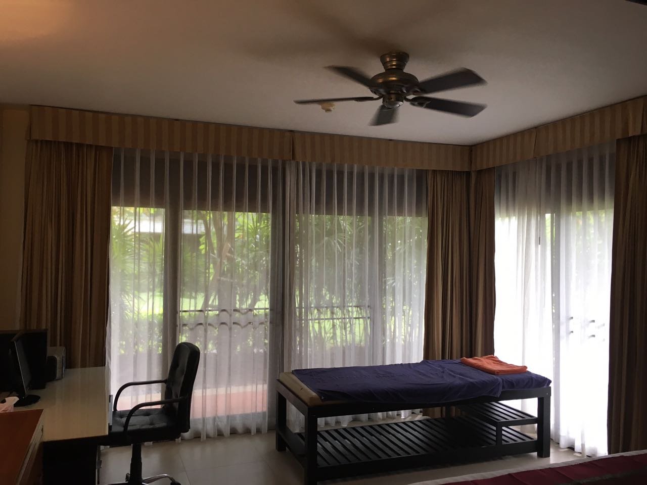 Property image - full photo 10