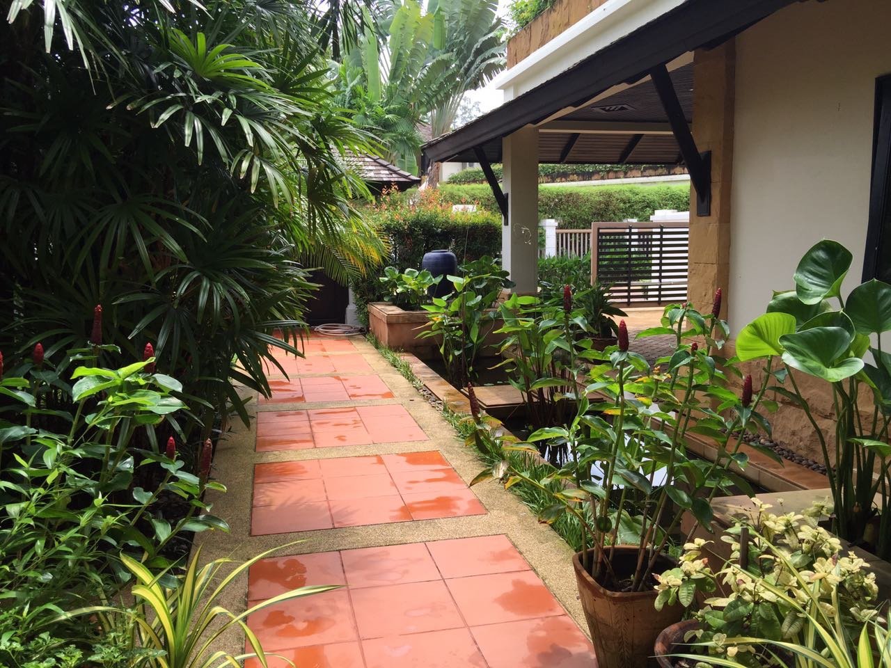 Property image - full photo 10