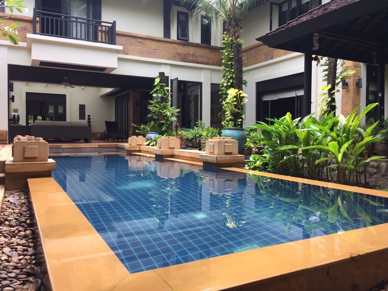 Property image - full photo 3