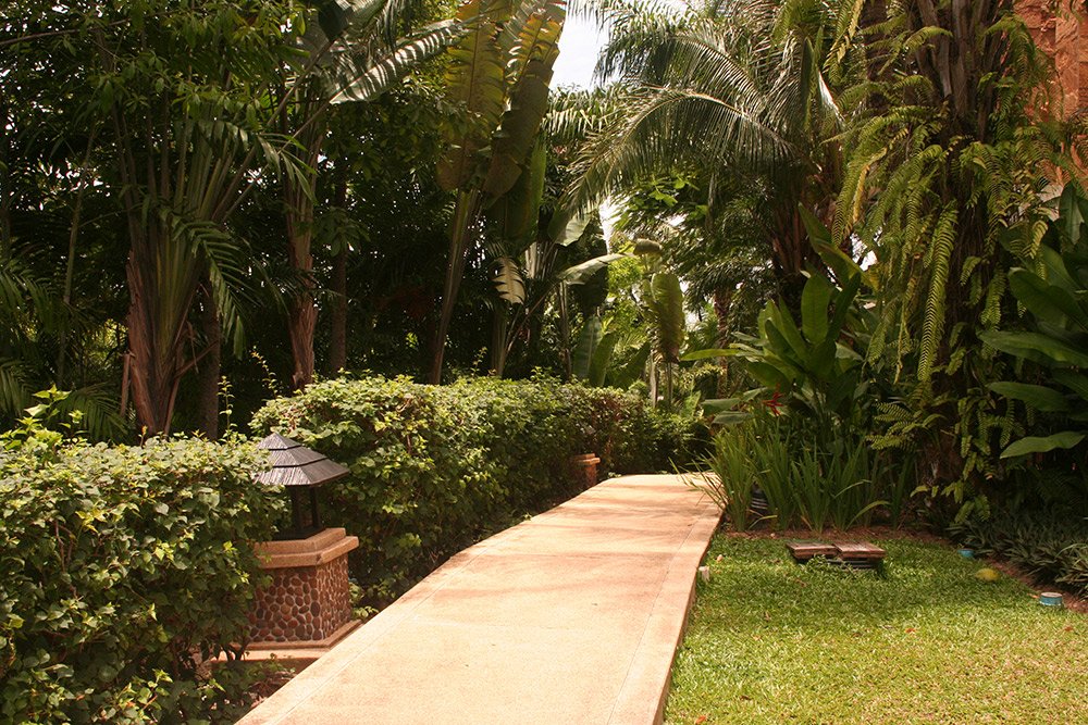 Property image - full photo 5