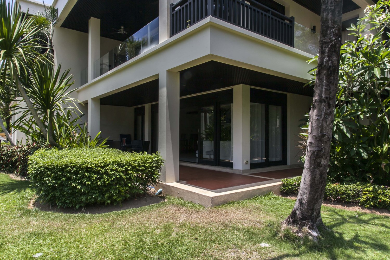 Property image - full photo 3