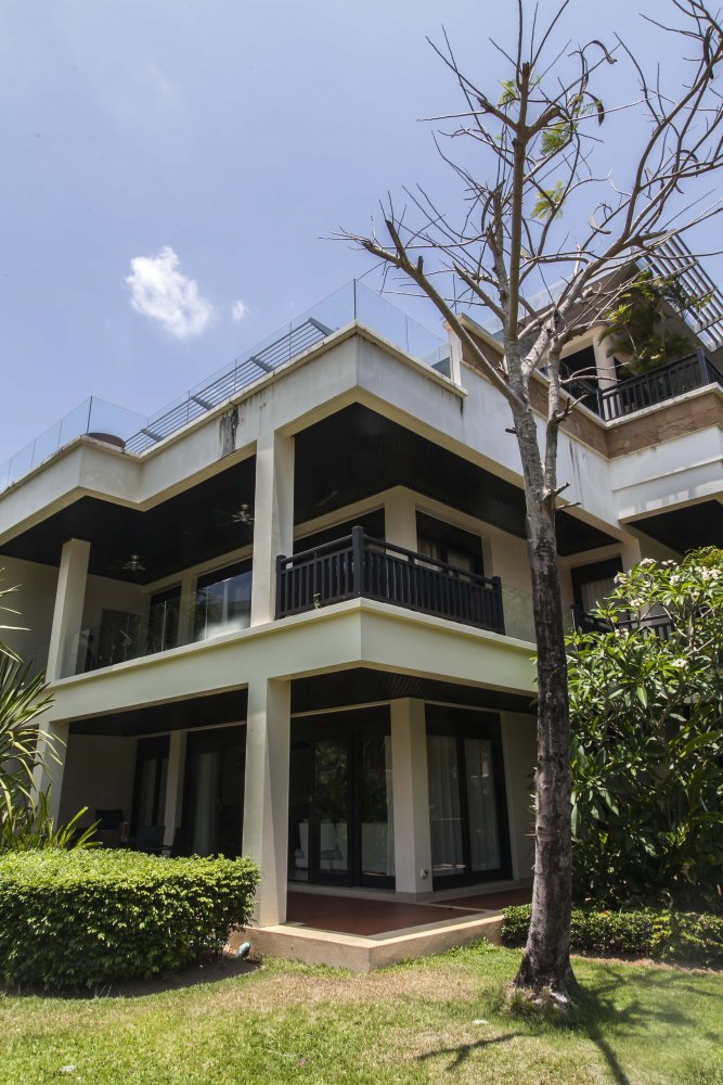 Property image - full photo 2