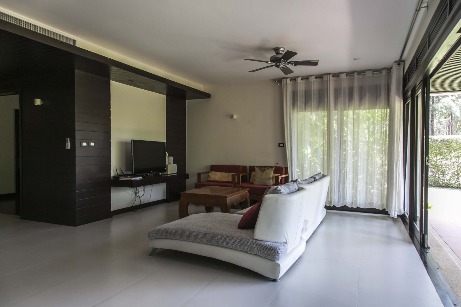 Property image - full photo 16