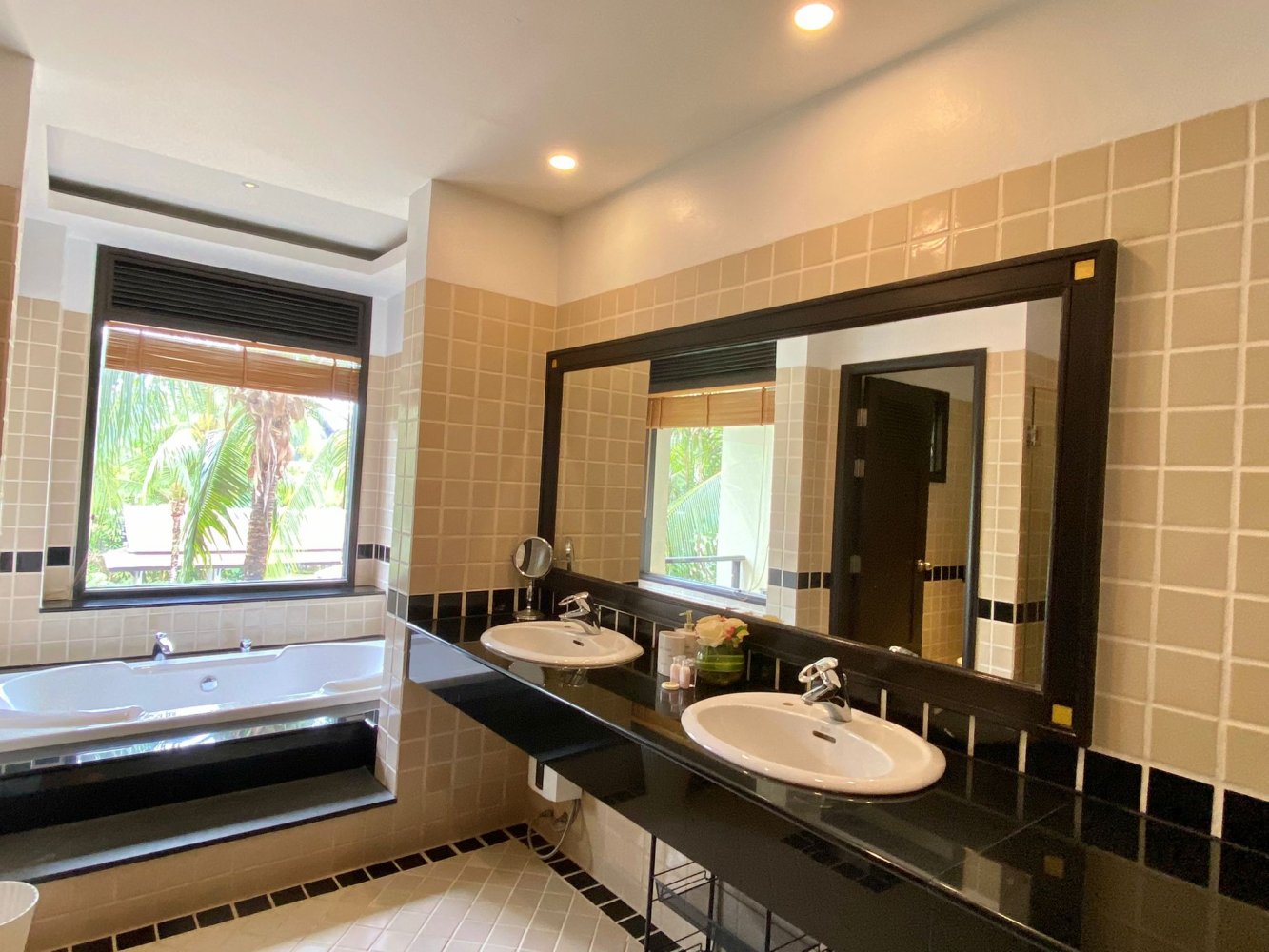 Property image - full photo 23