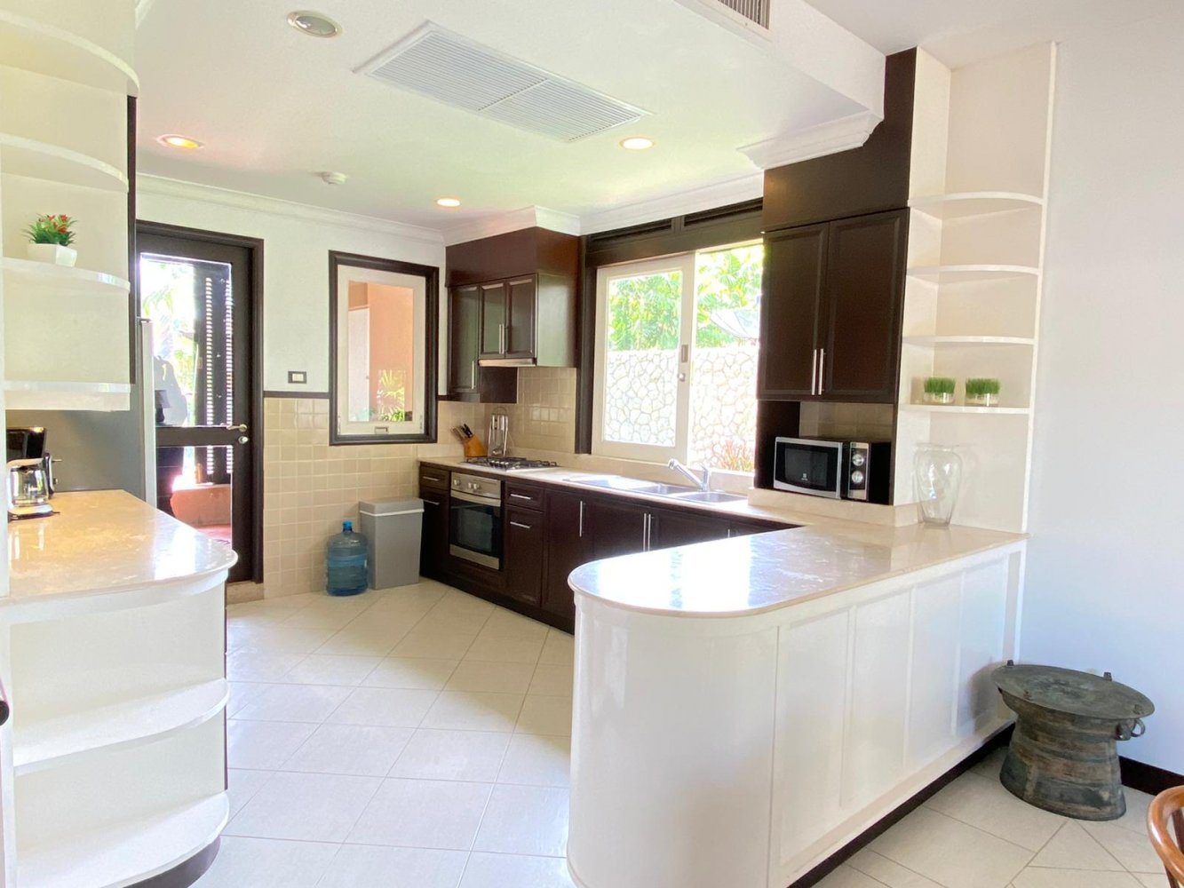 Property image - full photo 18