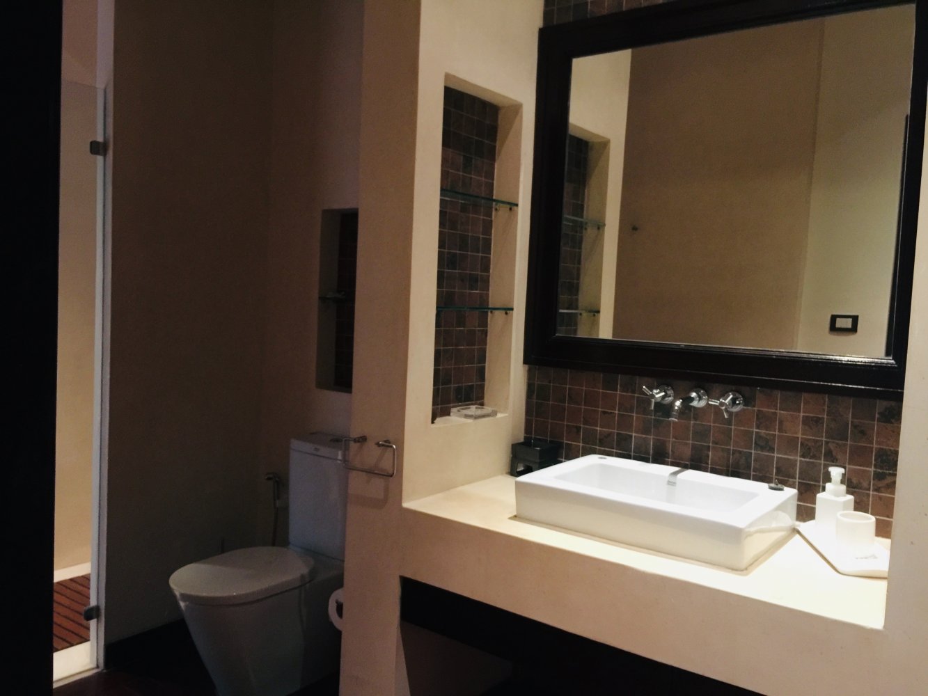 Property image - full photo 29
