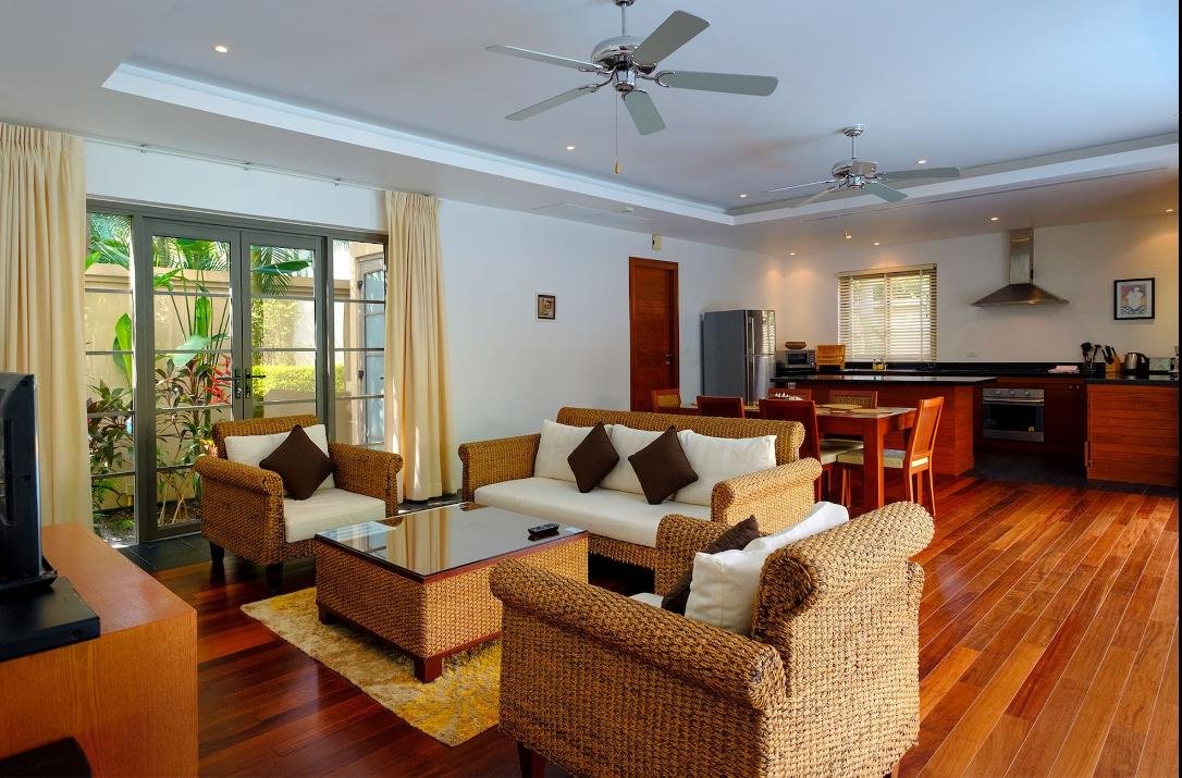 Property image - full photo 8