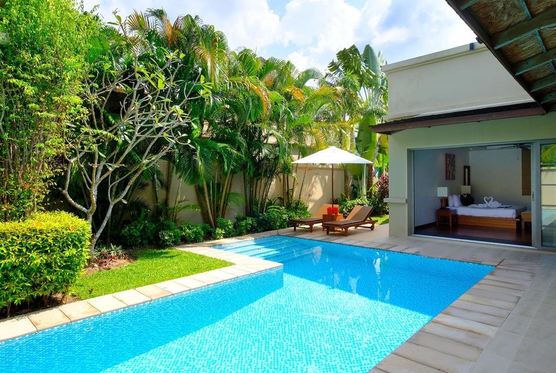 Property image - full photo 2