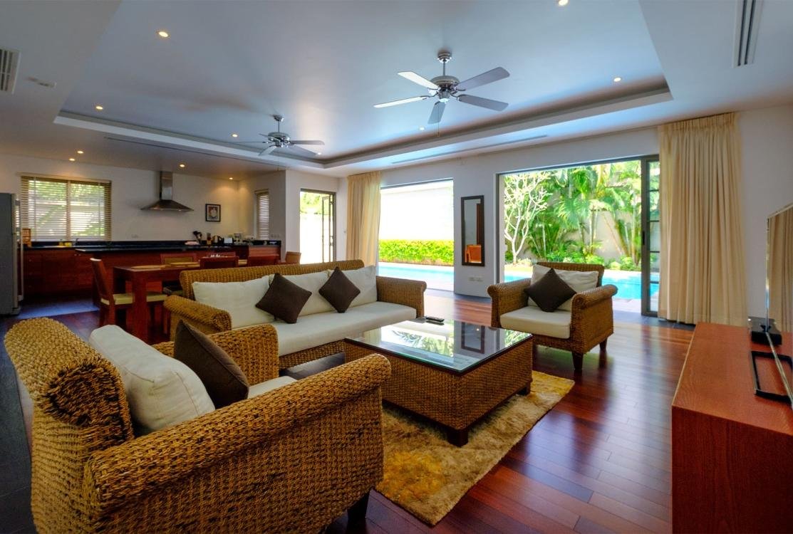 Property image - full photo 6