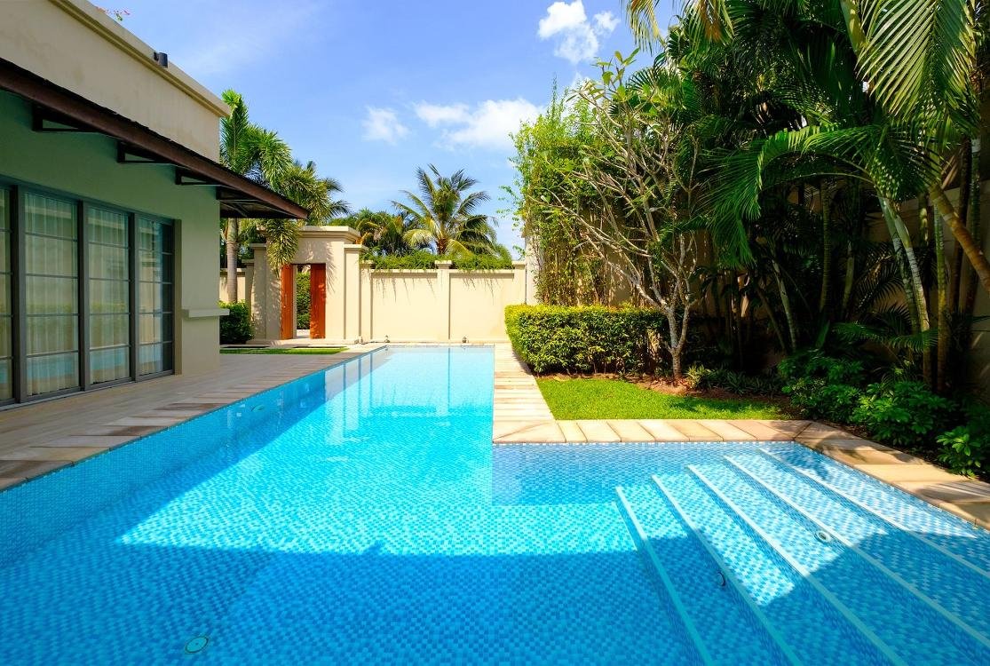 Property image - full photo 3