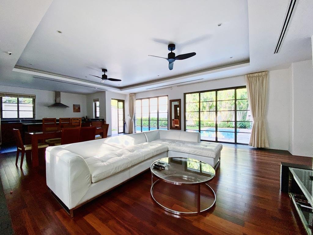 Property image - full photo 19