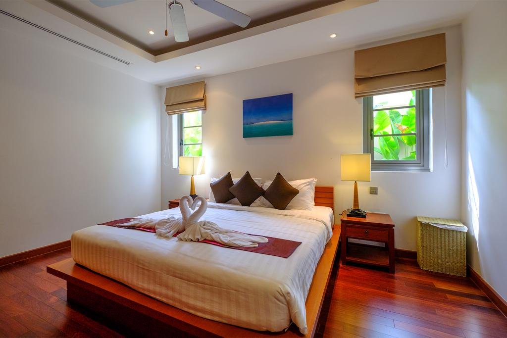 Property image - full photo 14