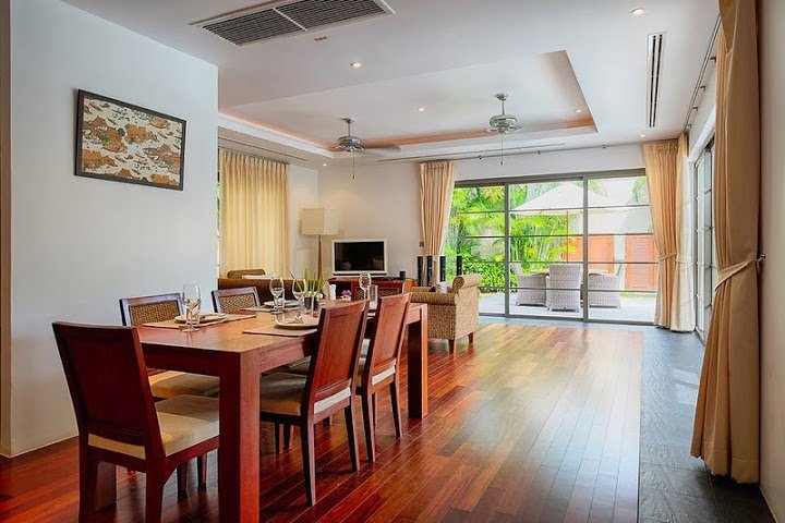 Property image - full photo 12
