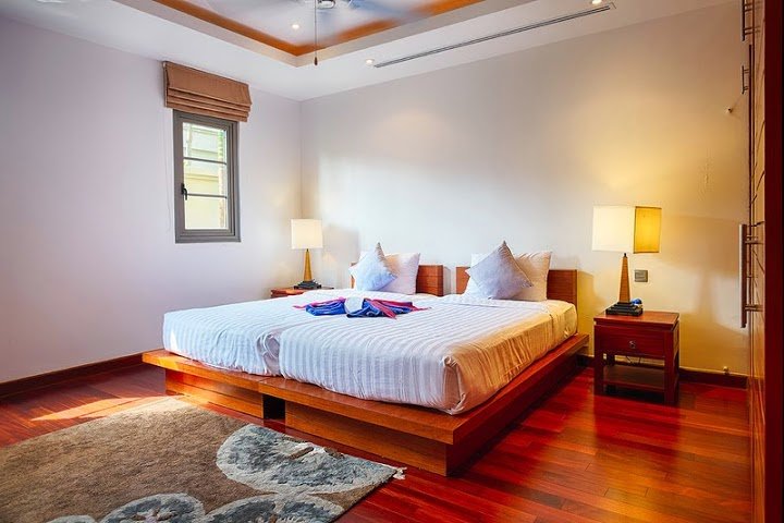 Property image - full photo 18