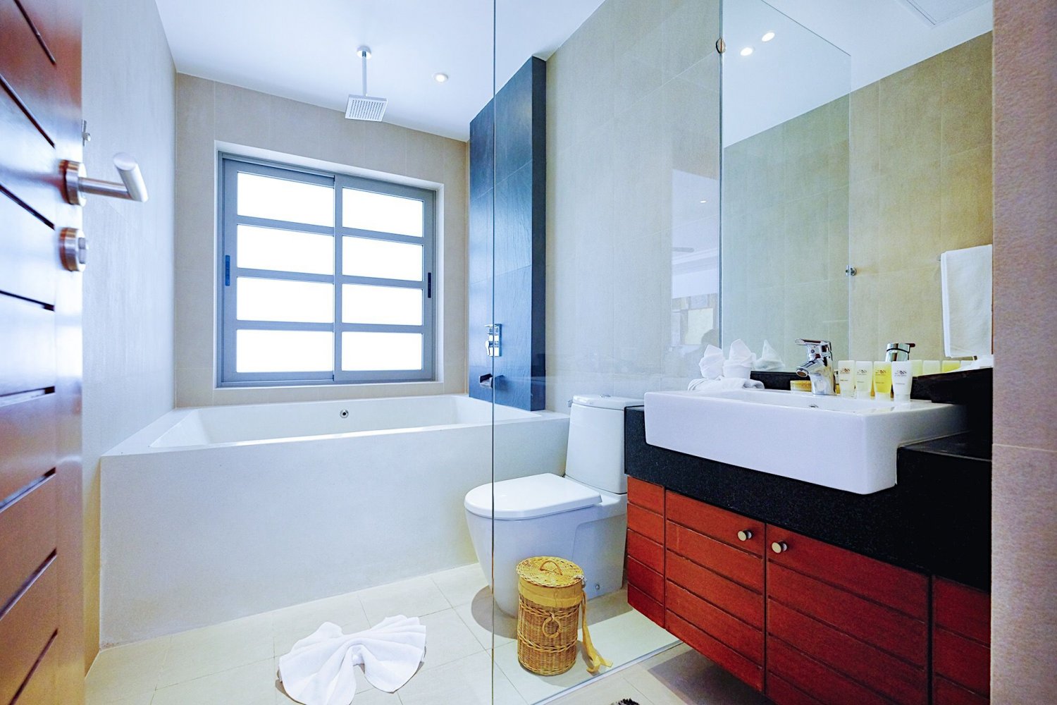 Property image - full photo 26