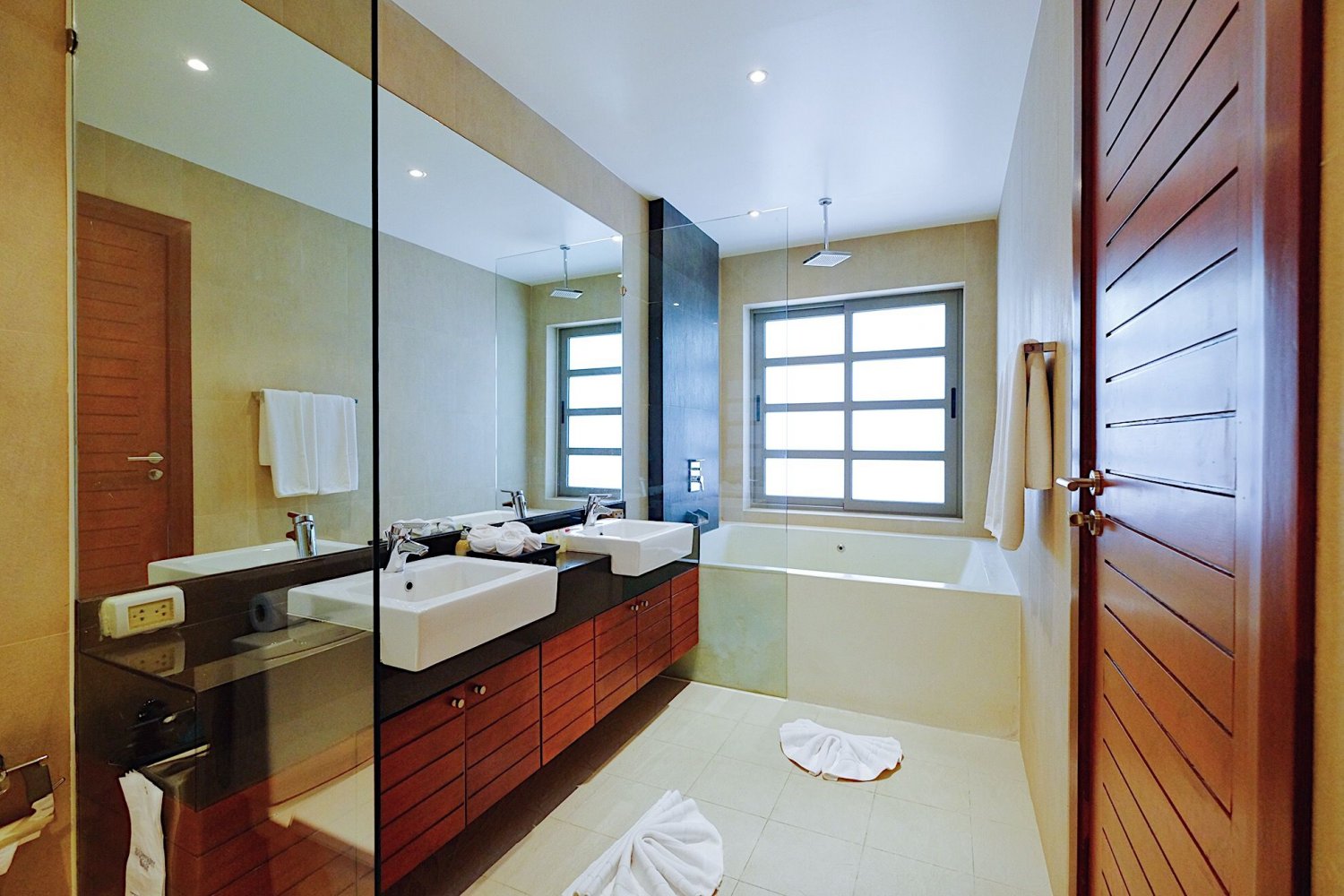 Property image - full photo 20