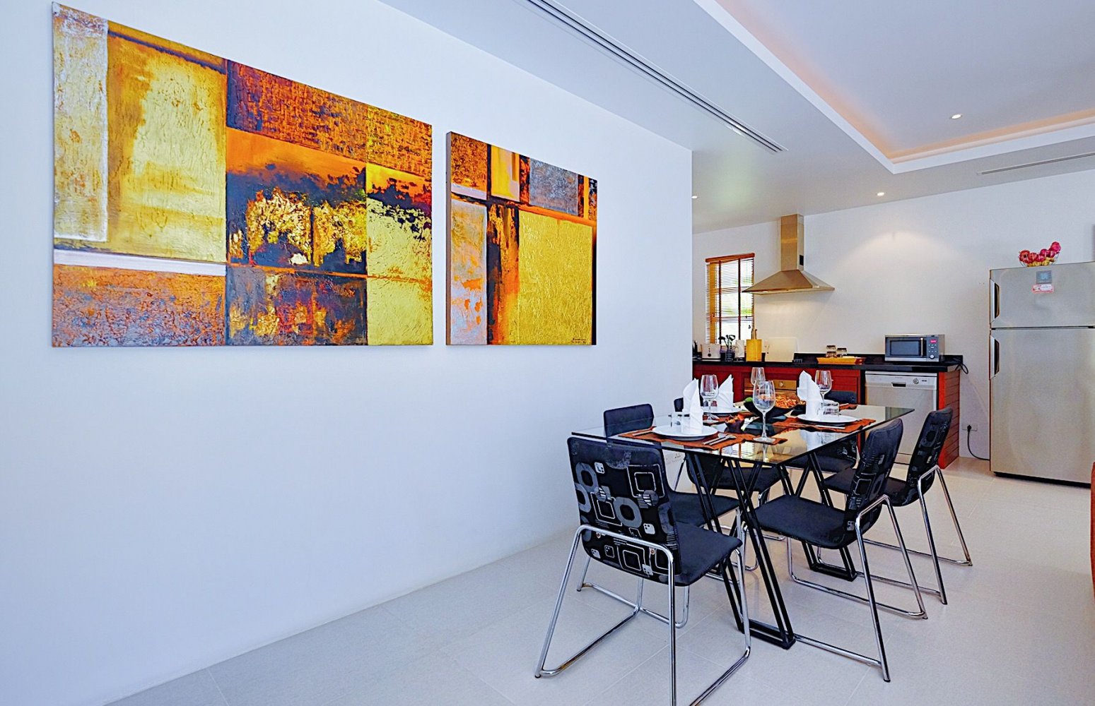 Property image - full photo 10