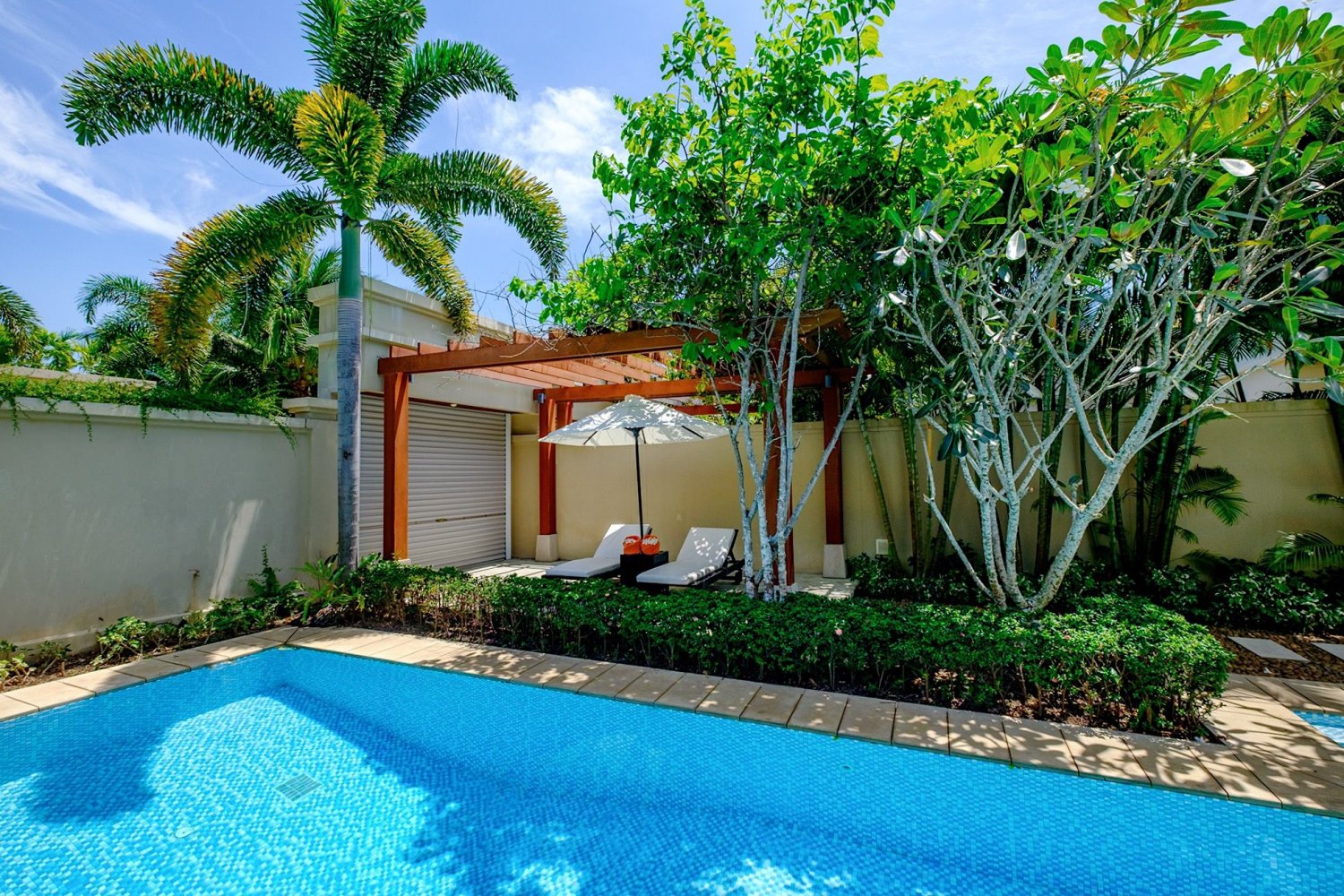 Property image - full photo 3
