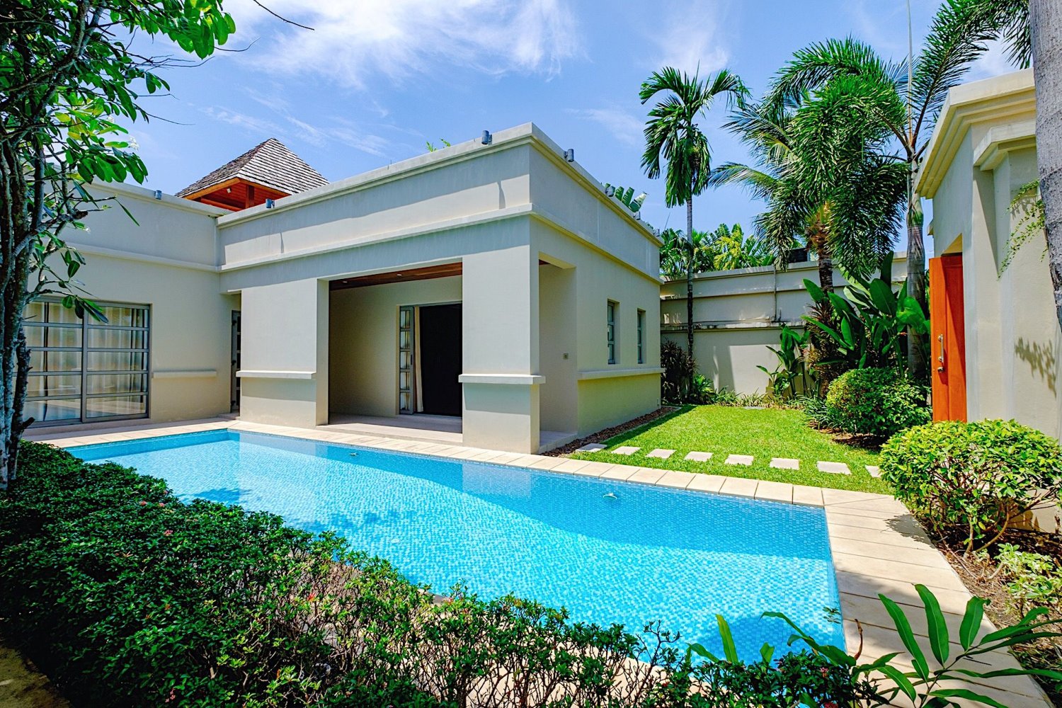 Property image - full photo 4