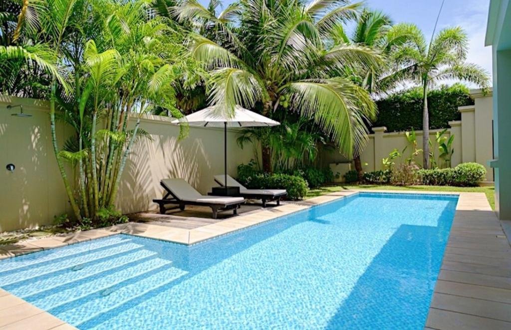 Property image - full photo 5