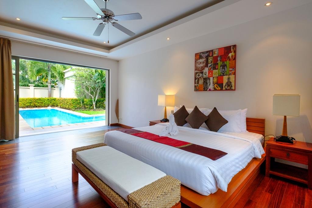 Property image - full photo 14