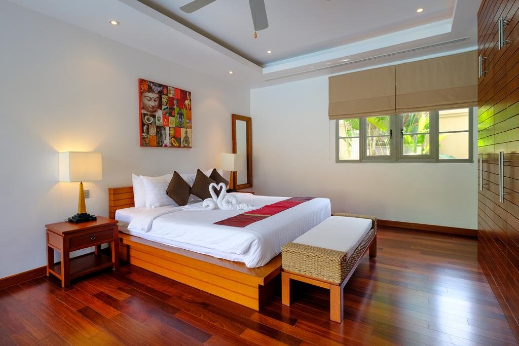 Property image - full photo 9
