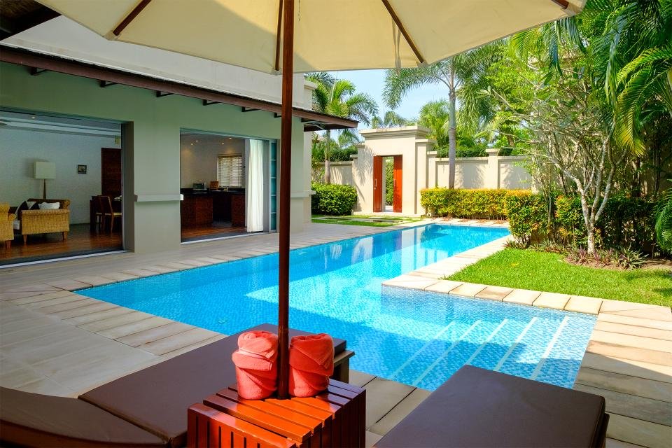 Property image - full photo 2