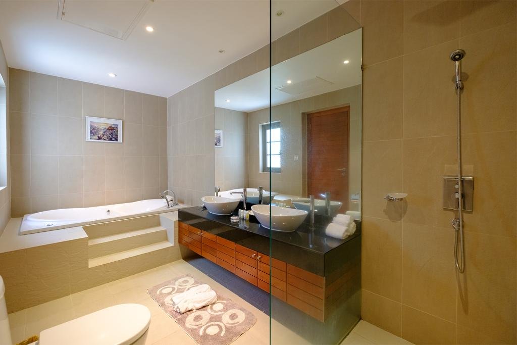Property image - full photo 17