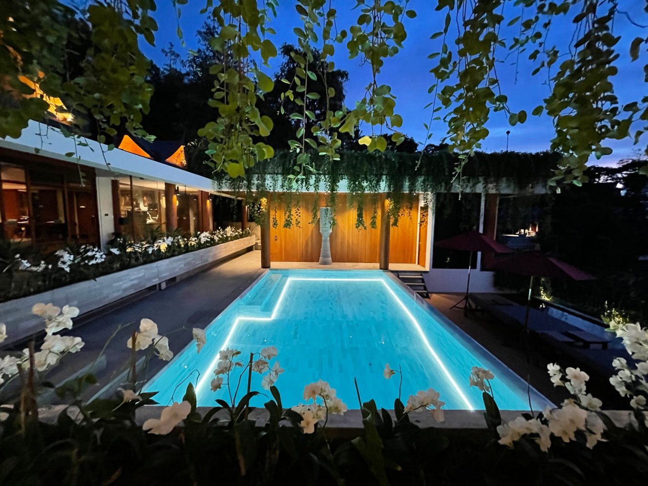 Property image - full photo 11