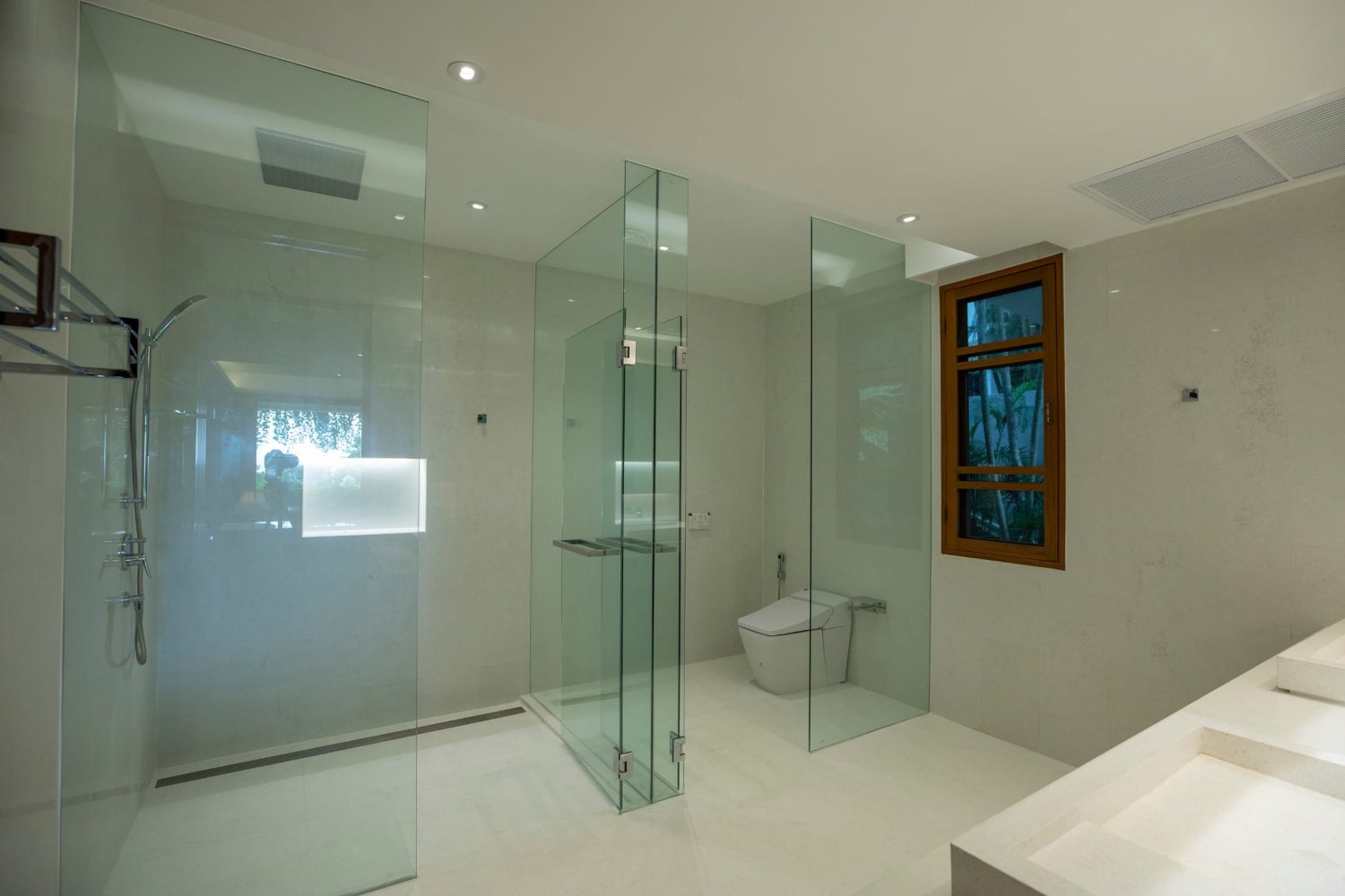 Property image - full photo 56