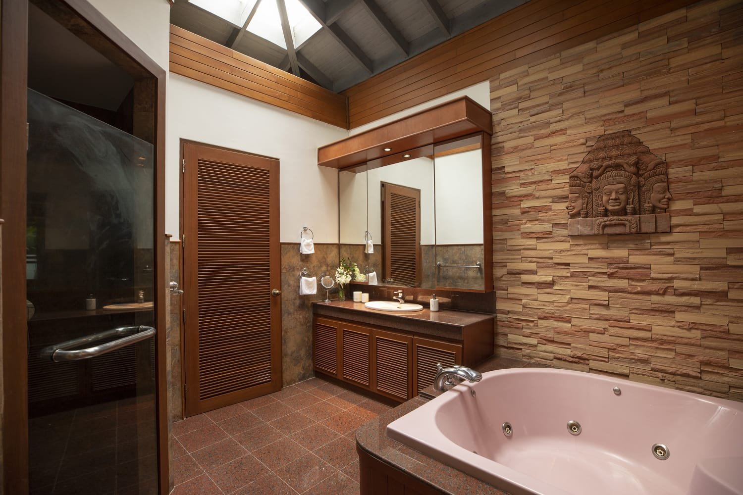 Property image - full photo 39