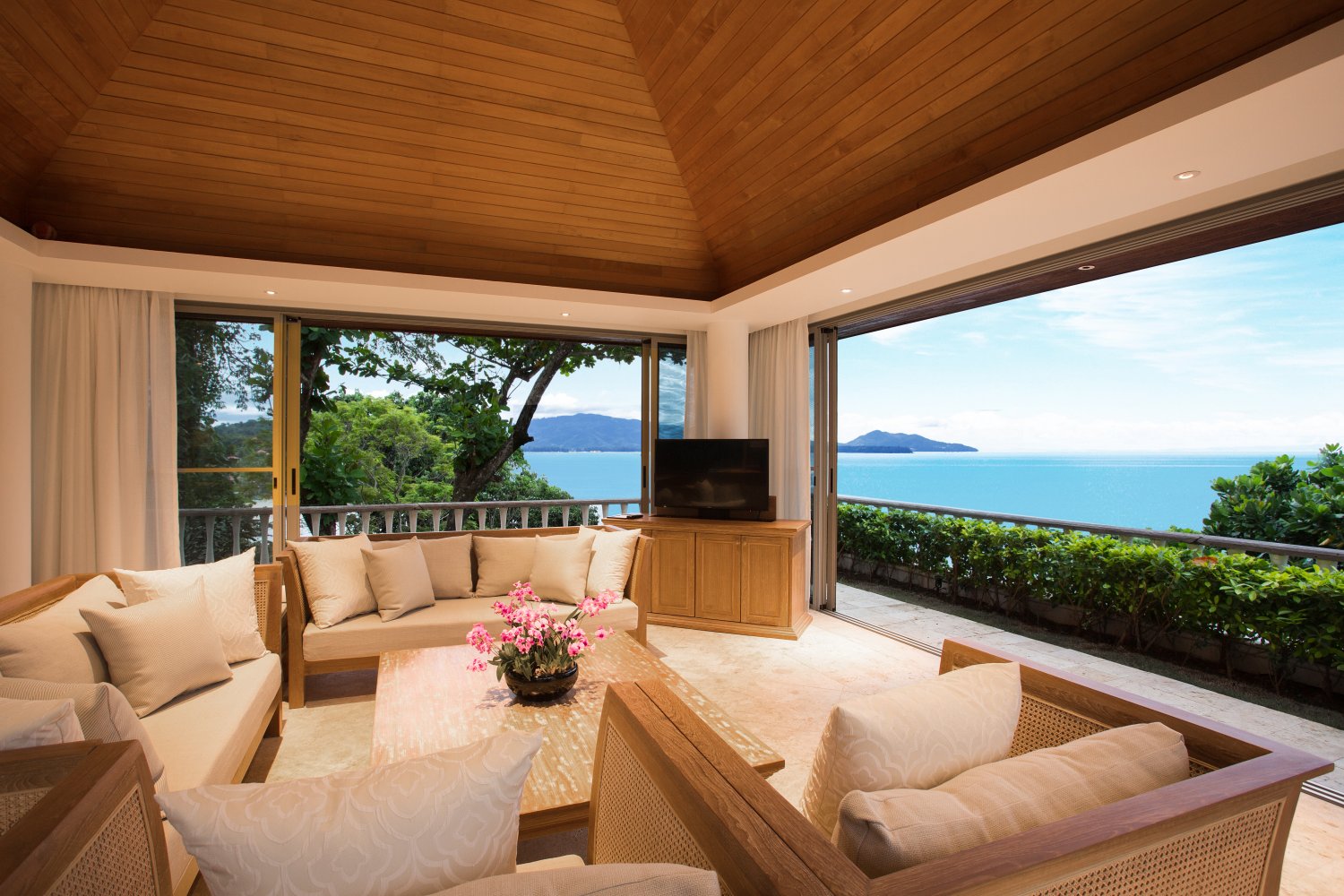 Property image - full photo 6