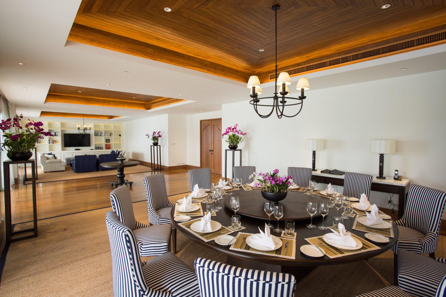 Property image - full photo 12
