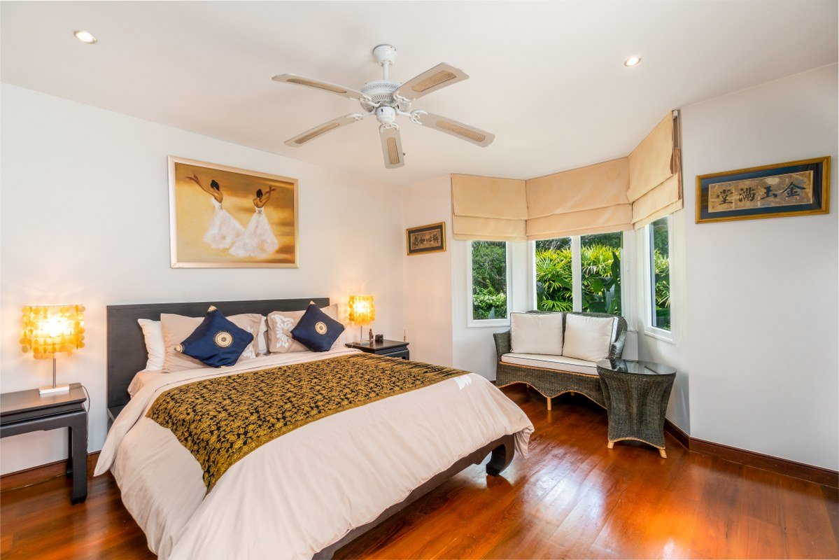 Property image - full photo 15