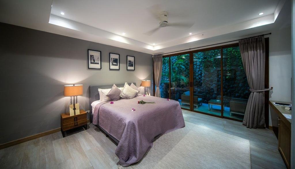 Property image - full photo 14