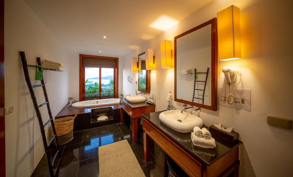 Property image - full photo 20