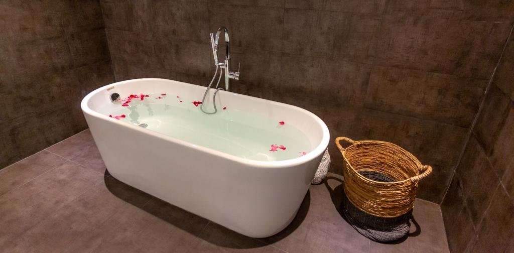 Property image - full photo 18