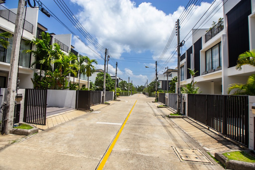 Property image - full photo 14