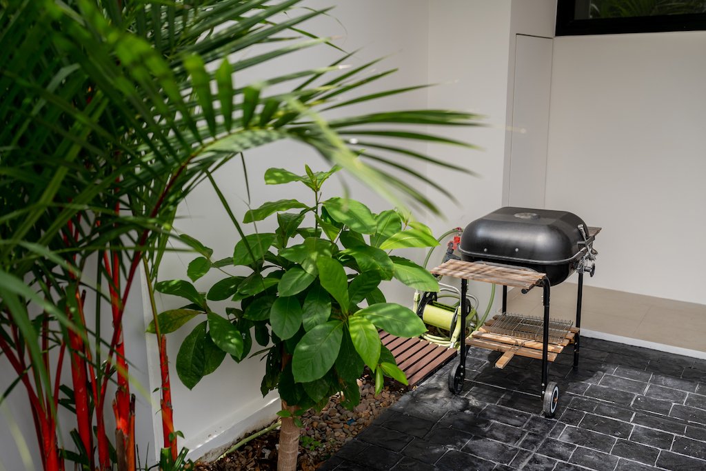 Property image - full photo 12