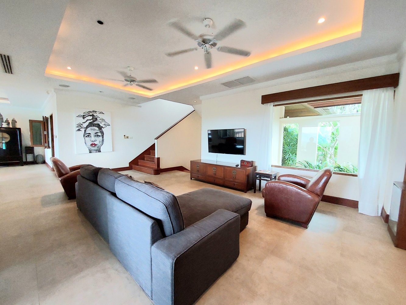 Property image - full photo 8