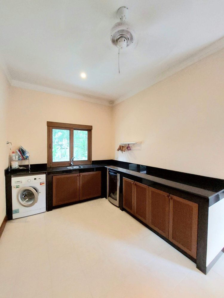 Property image - full photo 19