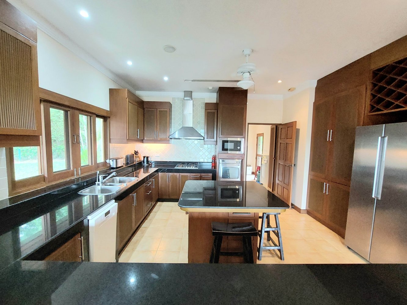 Property image - full photo 17