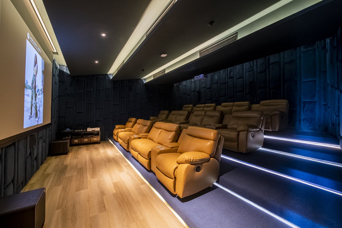 Property image - full photo 16