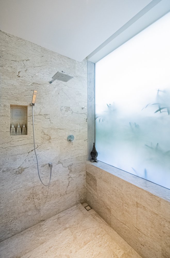 Property image - full photo 59