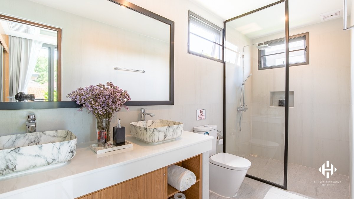 Property image - full photo 19