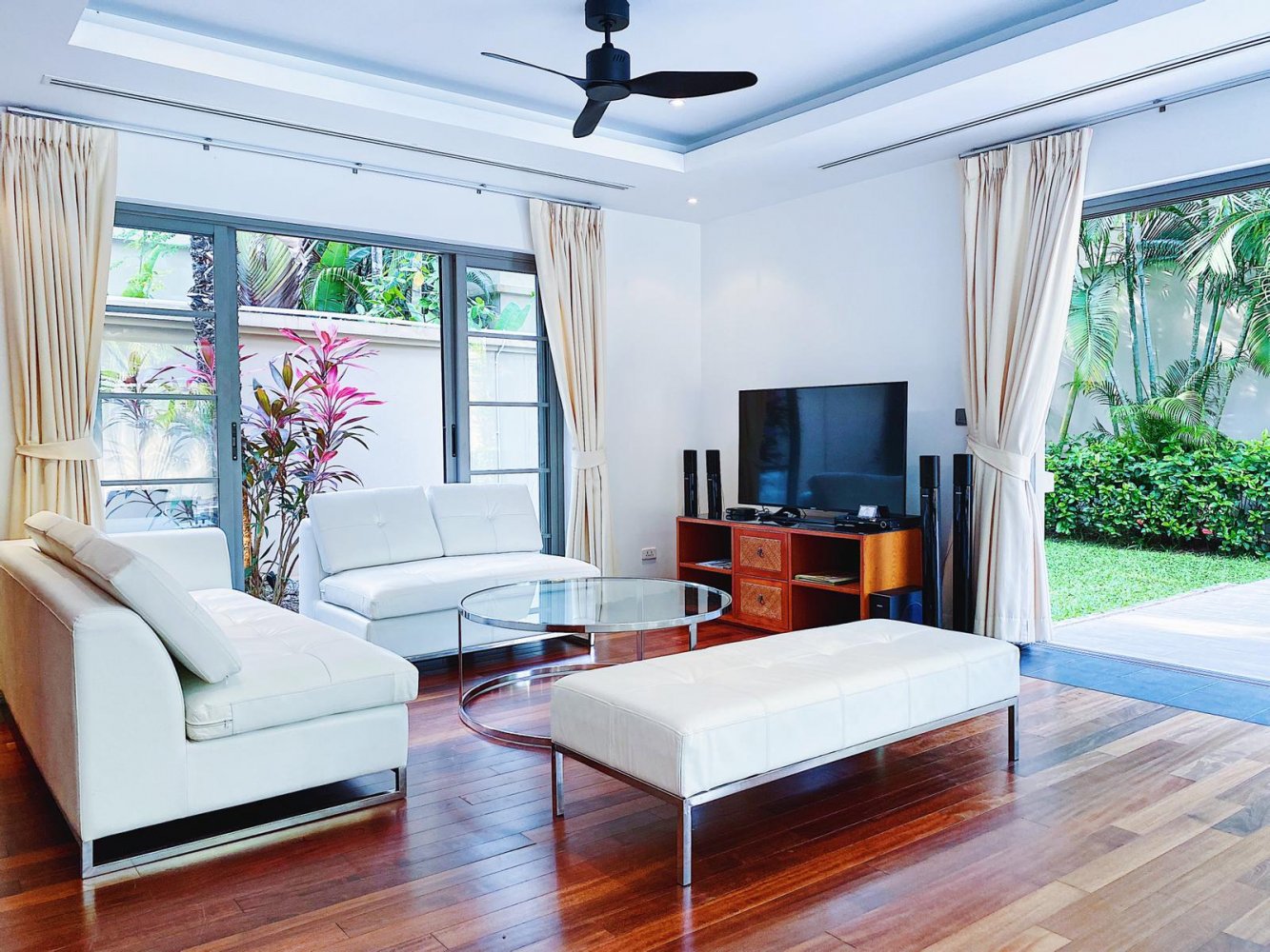 Property image - full photo 8
