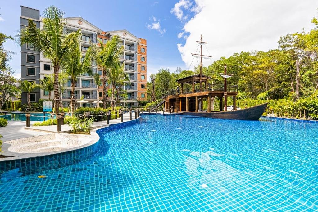 Property image - full photo 2